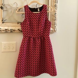 Kaari Size 2 cocktail style dress…has pockets